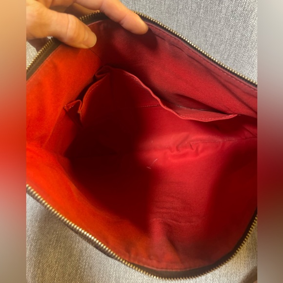 Authentic Louis Vuitton Bloomsbury GM - Picture 11 of 16